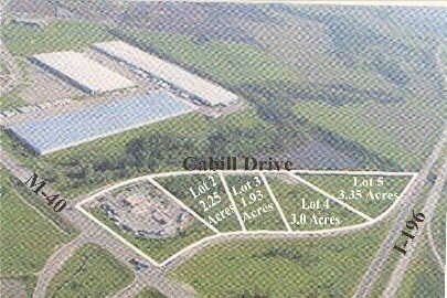 842 Cabill Dr, Holland, MI à vendre - Photo de l’immeuble – Image 3 sur 7