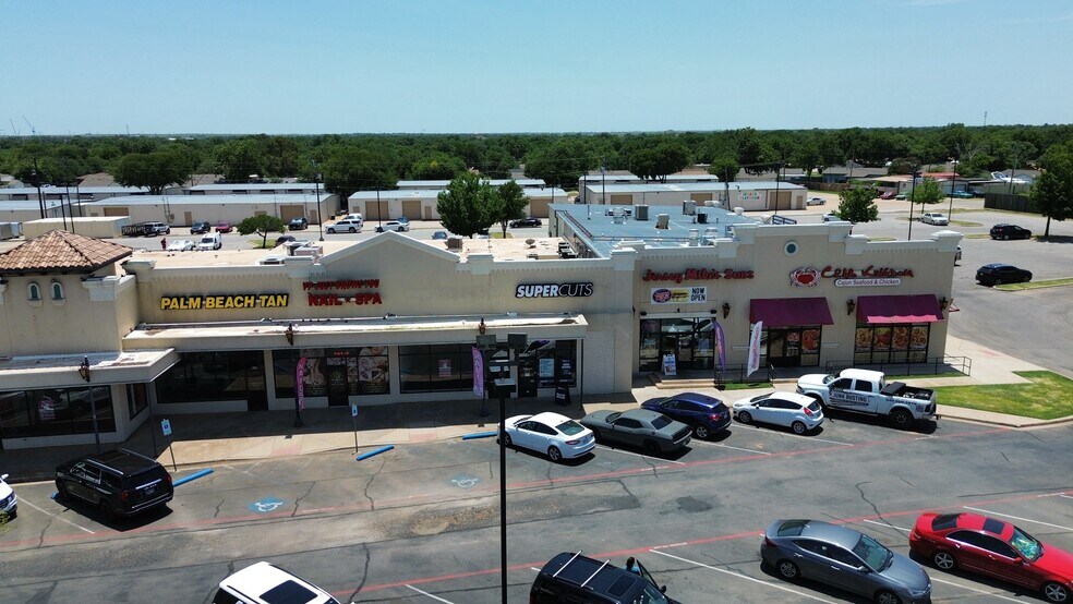 3809 Call Field Rd, Wichita Falls, TX à louer - Photo de l’immeuble – Image 2 sur 9