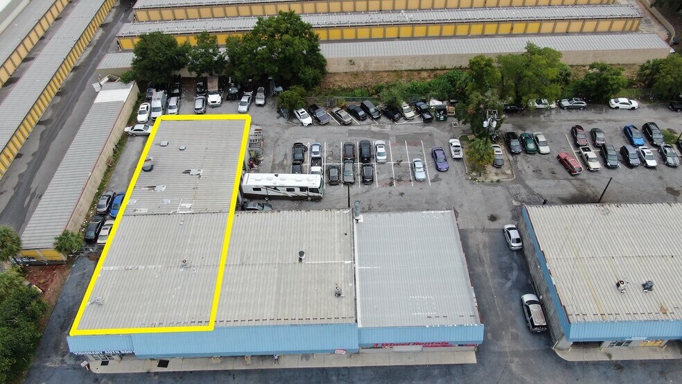 6012-6014 E Hillsborough Ave, Tampa, FL à louer - Photo de l’immeuble – Image 3 sur 13