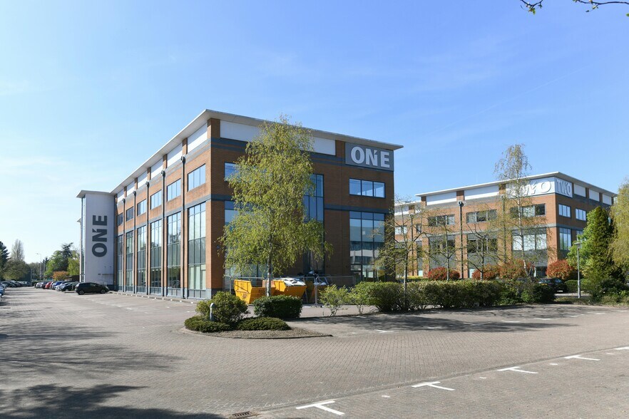 1 Waterside Dr, Reading à louer - Photo de l’immeuble – Image 3 sur 6
