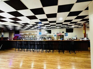 Plus de détails pour 716 N Main St, Moorefield, WV - Local commercial à vendre