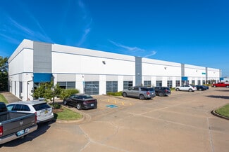 Plus de détails pour 5700 SW 36th St, Oklahoma City, OK - Local d'activités à louer