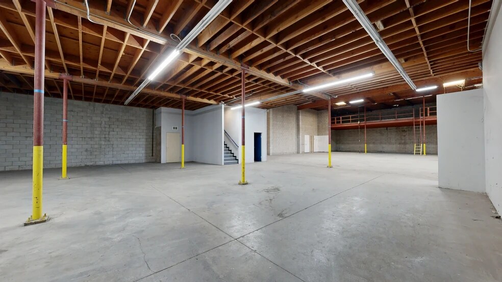 314 N Wilmington Blvd, Wilmington, CA à vendre - Numérisation 3D Matterport – Image 3 sur 30