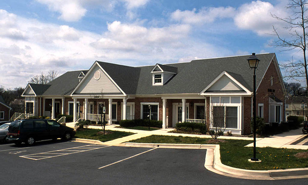 11906 Darnestown Rd, Gaithersburg, MD à louer Photo principale– Image 1 sur 10