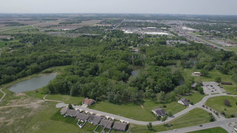 100 S Reed Rd, Kokomo, IN à vendre - Vidéo sur l’annonce professionnelle – Image 2 sur 3