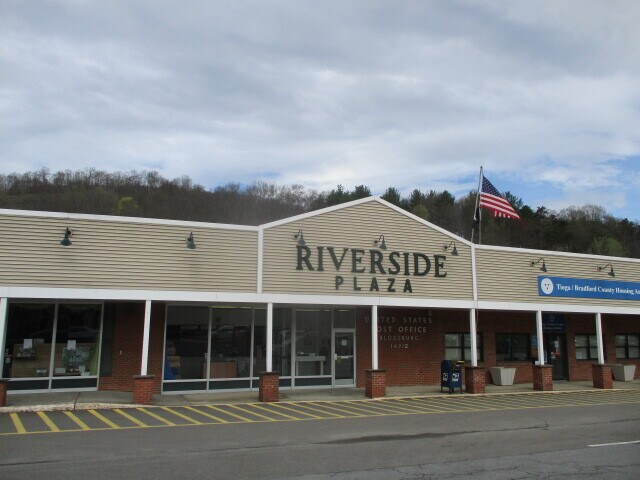 1-6 Riverside Plz, Blossburg, PA à vendre Photo principale– Image 1 sur 24