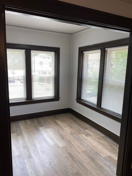 301 21st St, Sioux City, IA à vendre - Photo de l’immeuble – Image 3 sur 23