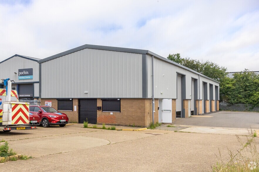Linnell Way, Kettering à louer - Photo de l’immeuble – Image 3 sur 5