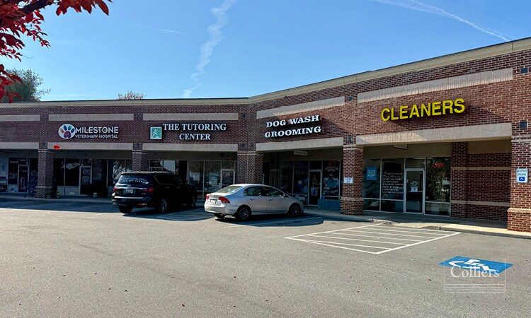411-441 The Parkway, Greer, SC à louer - Photo de l’immeuble – Image 2 sur 9