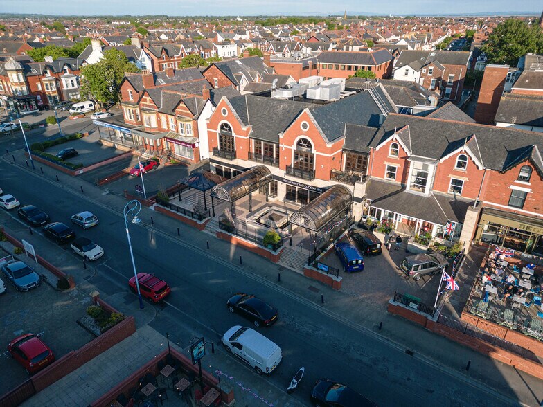 21-23 Wood St, Lytham St Annes à louer - Photo de l’immeuble – Image 2 sur 15