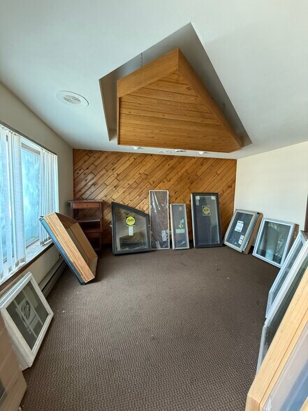 58 Racine St, Menasha, WI à vendre - Photo intérieure – Image 2 sur 15