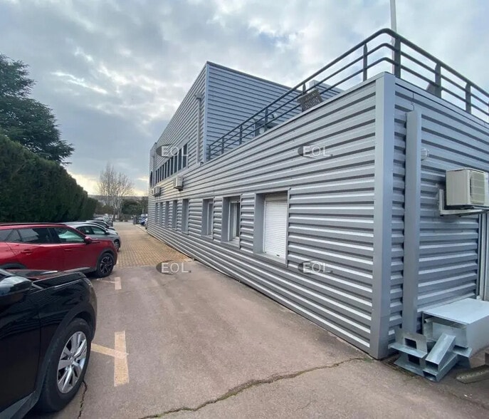 Bureau dans Aix-en-Provence à louer - Photo de l’immeuble – Image 3 sur 9