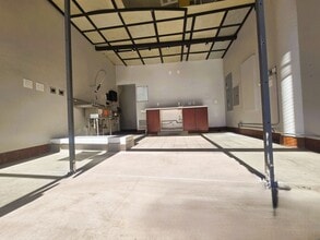 221 E 12th St, Los Angeles, CA à louer Photo intérieure– Image 1 sur 2