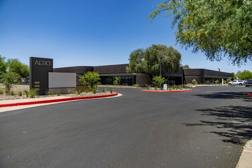 14455 N Hayden Rd, Scottsdale, AZ à vendre - Photo principale – Image 1 sur 28