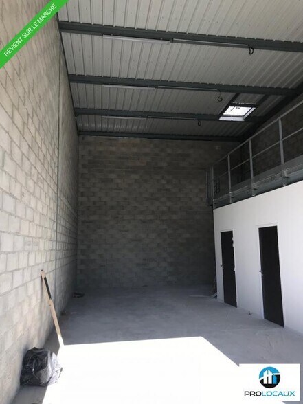 Local d’activités dans Margny-lès-Compiègne à louer - Photo intérieure – Image 2 sur 3