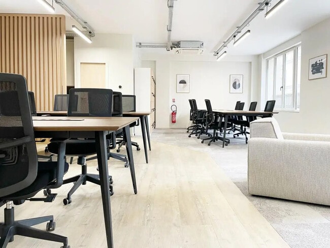 Plus de détails pour 9 Rue Victor Massé, Paris - Coworking à louer