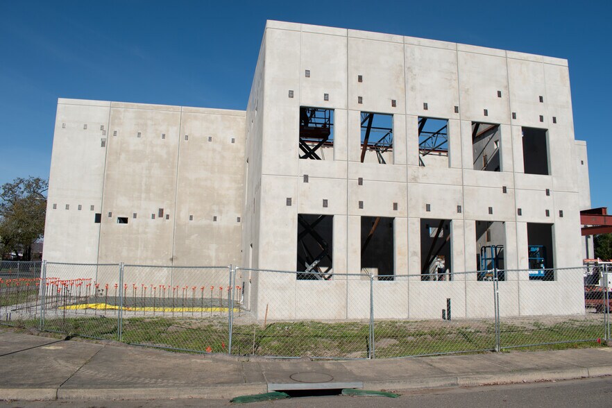 700 American Way, Windsor, CA à louer - Photo de l’immeuble – Image 2 sur 4