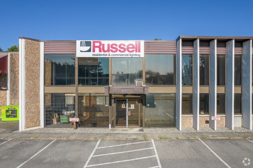4062 Mcconnell Dr, Burnaby, BC à louer - Photo de l’immeuble – Image 3 sur 4