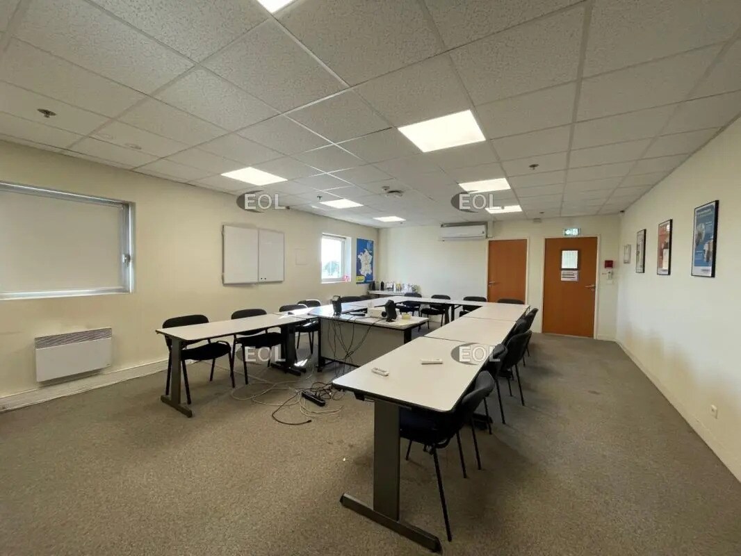 Bureau dans Claye-Souilly à louer Photo intérieure– Image 1 sur 5