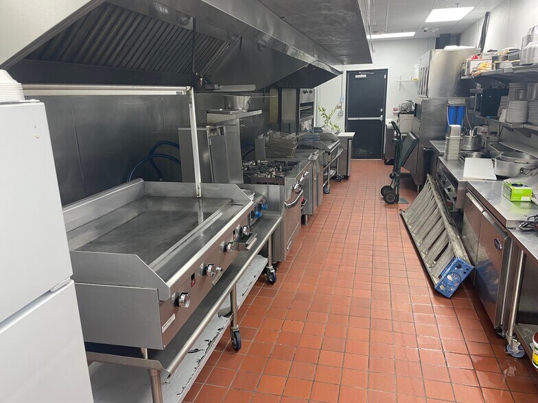 313 FM 1103, Cibolo, TX à louer - Photo intérieure – Image 3 sur 74