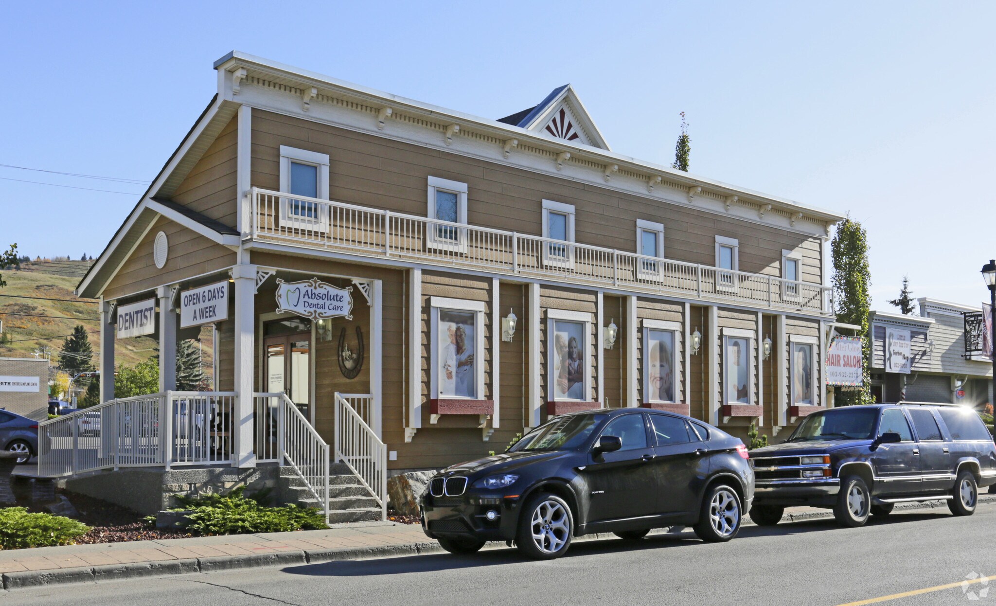 508 1st St E, Cochrane, AB à louer Photo principale– Image 1 sur 6