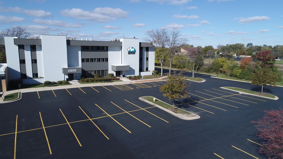 6800 Main St, Downers Grove, IL à louer - Photo principale – Image 1 sur 6