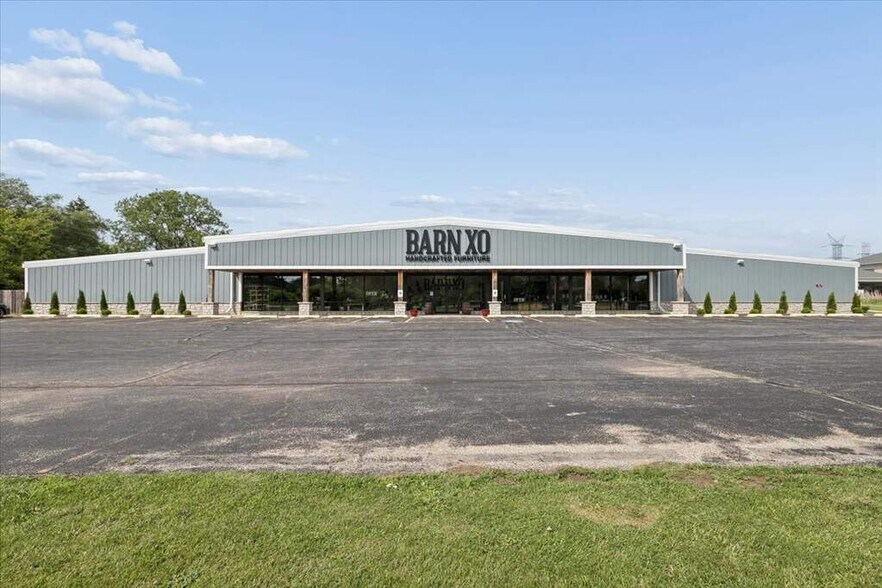 800 E U.S. Highway 45, Mundelein, IL à louer - Photo principale – Image 1 sur 4