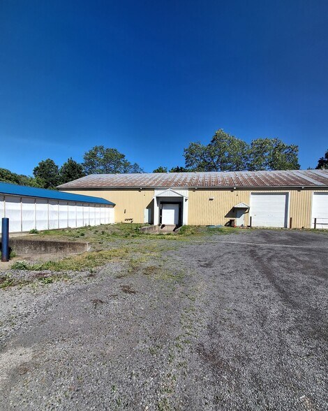 755 E Seneca St, Oswego, NY à louer - Photo de l’immeuble – Image 2 sur 3