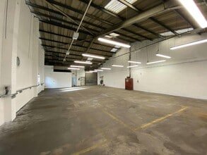 Carr Wood Rd, Castleford à louer Photo de l’immeuble– Image 1 sur 2