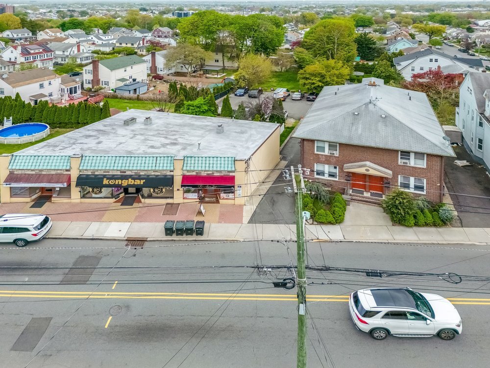 63 Valley Rd, Clifton, NJ à vendre Photo principale– Image 1 sur 8