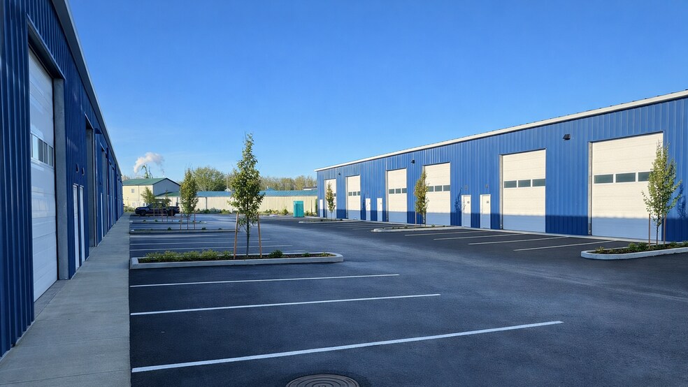 600 Mitchell Ave, Woodland, WA à louer - Photo de l’immeuble – Image 3 sur 10
