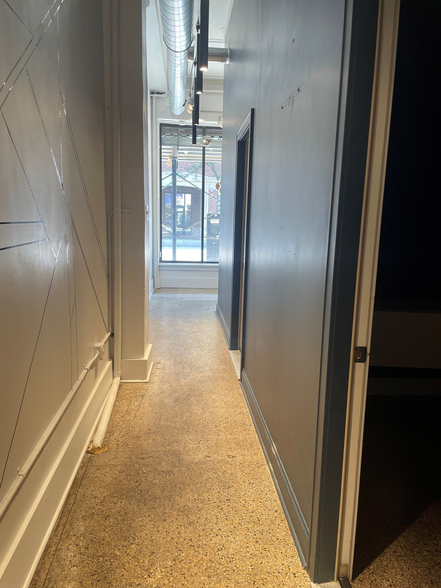 5632-52 N Clark St, Chicago, IL à louer Photo intérieure– Image 1 sur 5