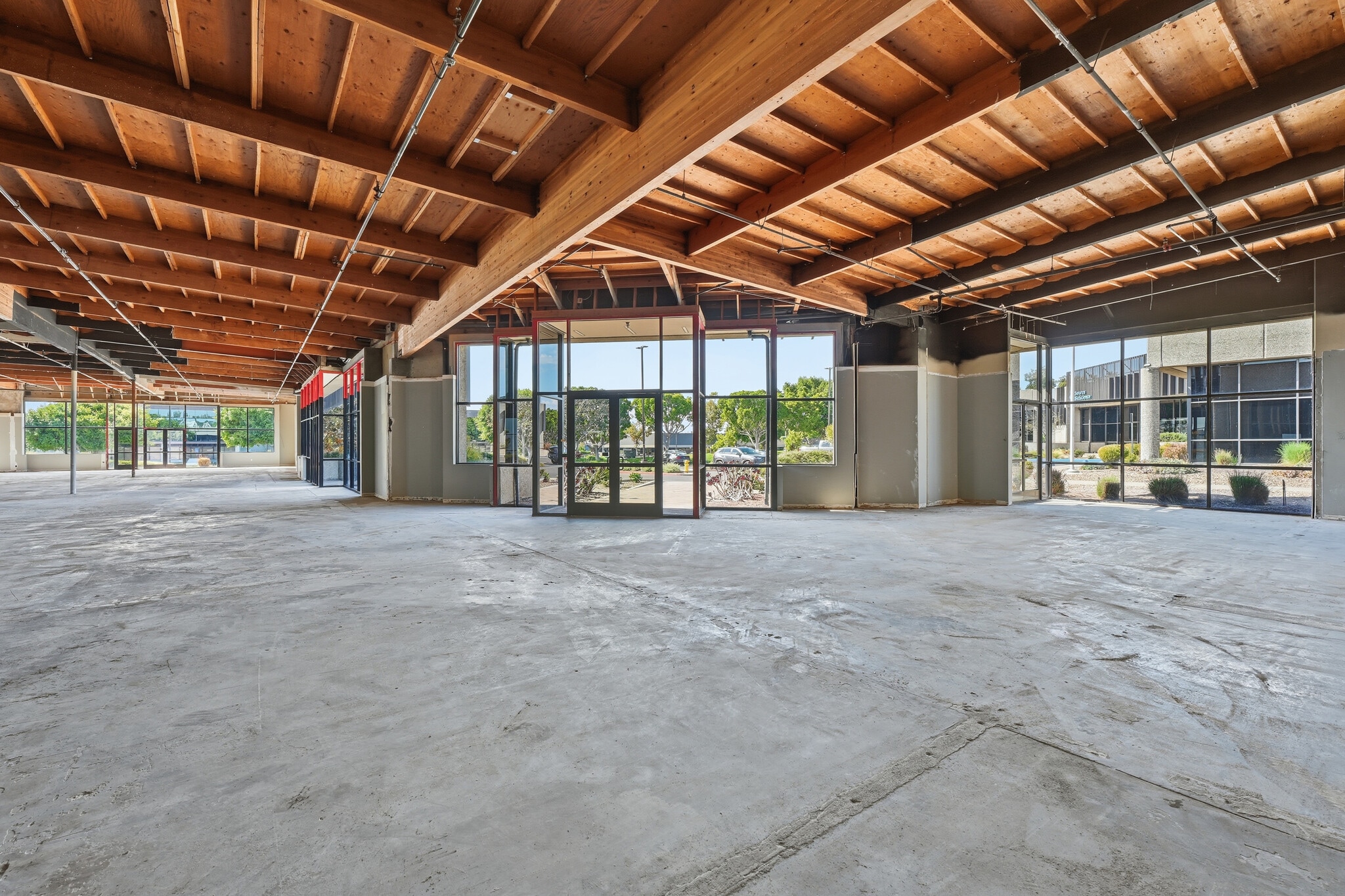 6815 Flanders Dr, San Diego, CA à louer Photo intérieure– Image 1 sur 5