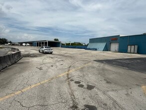 2051 Griffin Rd, Fort Lauderdale, FL à louer Photo intérieure– Image 1 sur 6