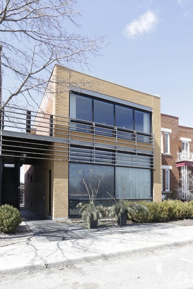 6039 Boul LaSalle, Montréal, QC à louer - Photo principale – Image 1 sur 2