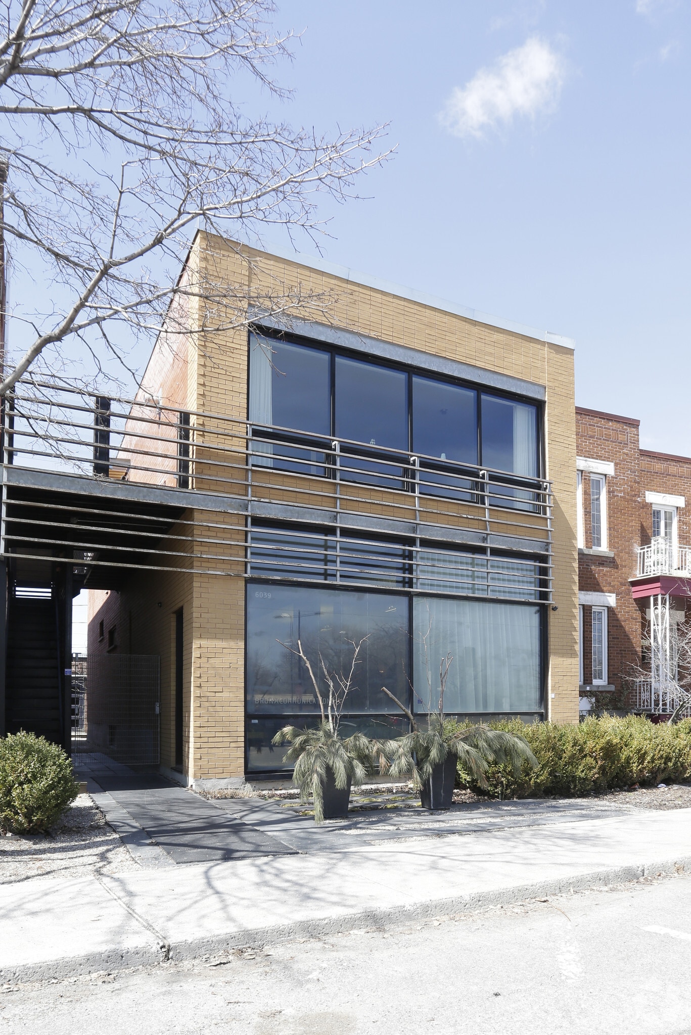 6039 Boul LaSalle, Montréal, QC à louer Photo principale– Image 1 sur 3
