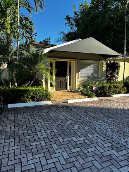 103 NE 4th St, Fort Lauderdale, FL à vendre - Photo de l’immeuble – Image 2 sur 9