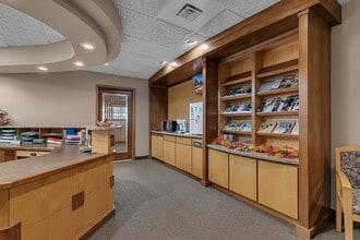 1411 W St. Germain St W, Saint Cloud, MN à louer Photo intérieure– Image 2 sur 14