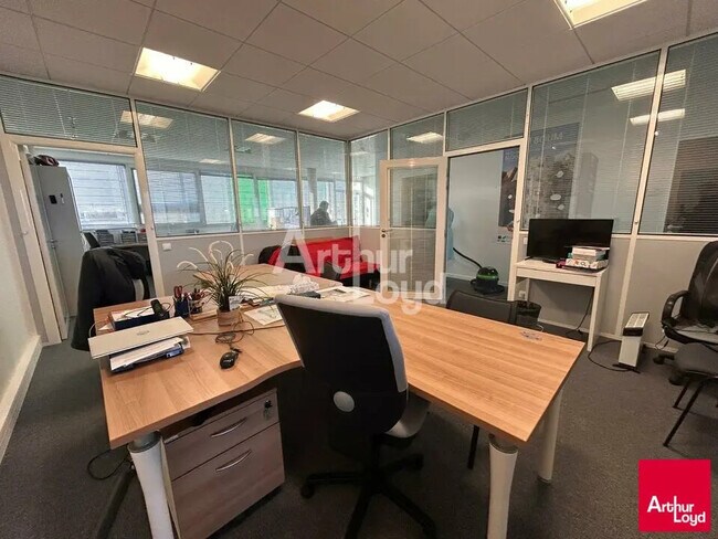 Plus de détails pour Bureau à louer