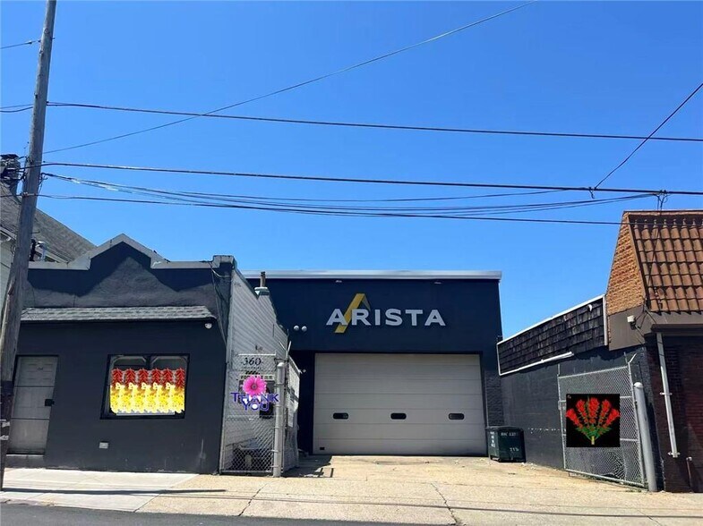 360 Broadway, Staten Island, NY à vendre - Photo de l’immeuble – Image 1 sur 12