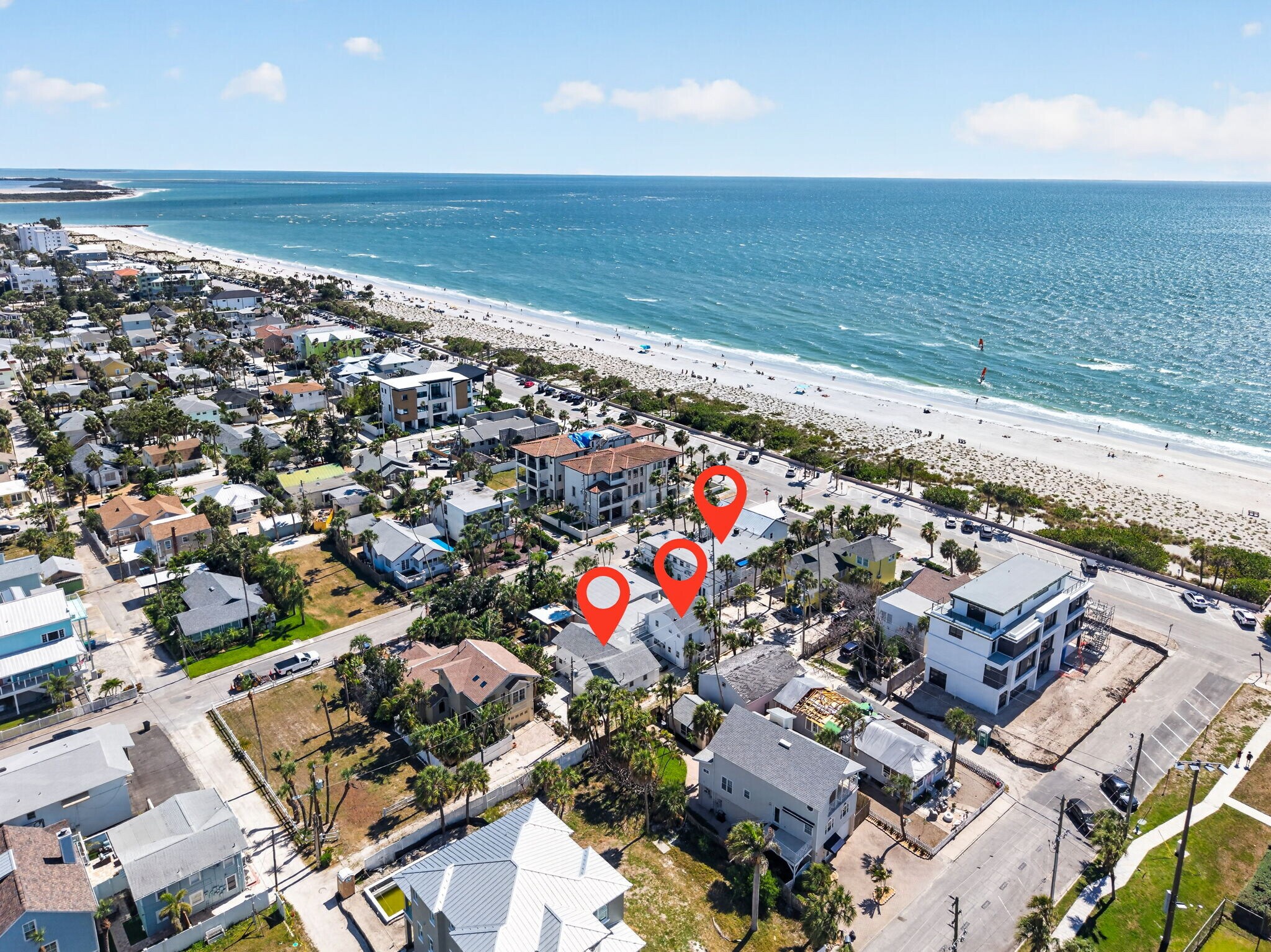 109 14th Ave, St Pete Beach, FL à vendre Photo de l’immeuble– Image 1 sur 38