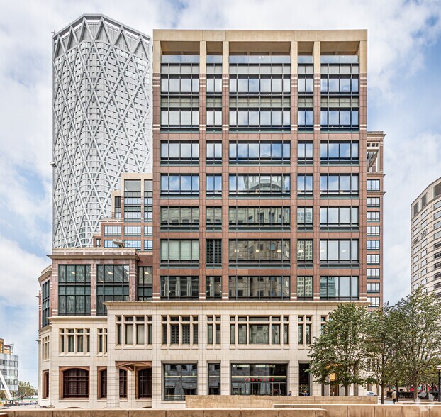 25 Cabot Sq, Londres à louer - Photo de l’immeuble – Image 3 sur 11