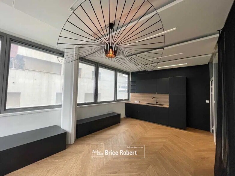 Bureau dans Lyon à louer - Photo de l’immeuble – Image 3 sur 8