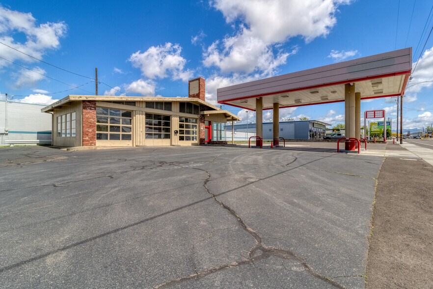 1745 Isaacs Ave, Walla Walla, WA à vendre - Photo de l’immeuble – Image 1 sur 40