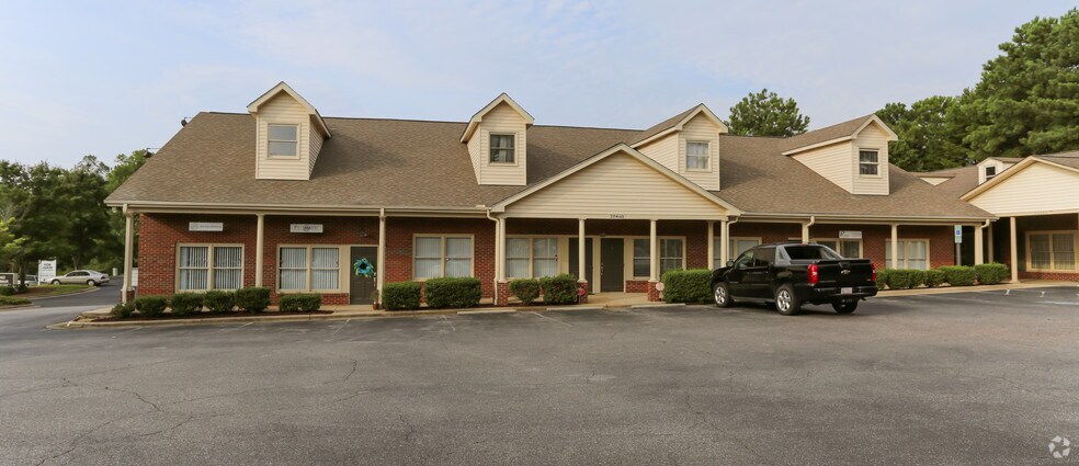 20460 Chartwell Center Dr, Cornelius, NC à louer - Photo principale – Image 1 sur 17