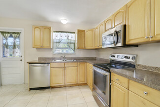 Plus de détails pour 2767 SE Normand St, Stuart, FL - Logement à vendre