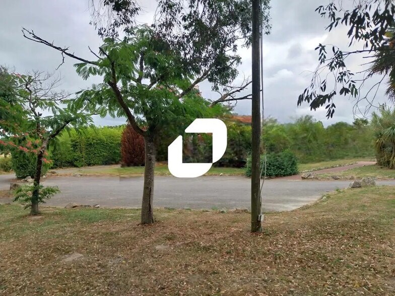 Industriel/Logistique dans Saint-Herblain à vendre - Photo de l’immeuble – Image 1 sur 3