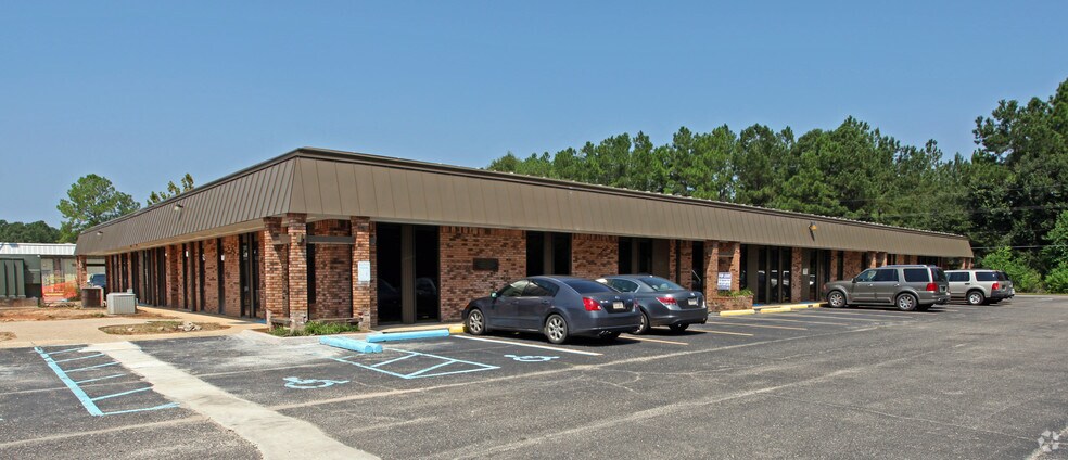 208 Highland Park Plz, Covington, LA à louer - Photo principale – Image 1 sur 3