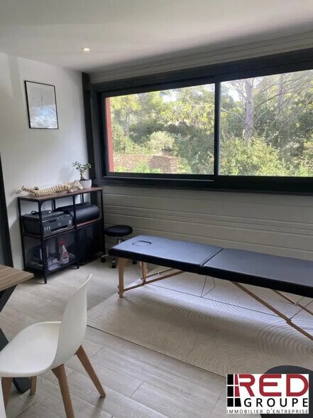 Industriel/Logistique dans La Ciotat à louer - Photo de l’immeuble – Image 2 sur 5