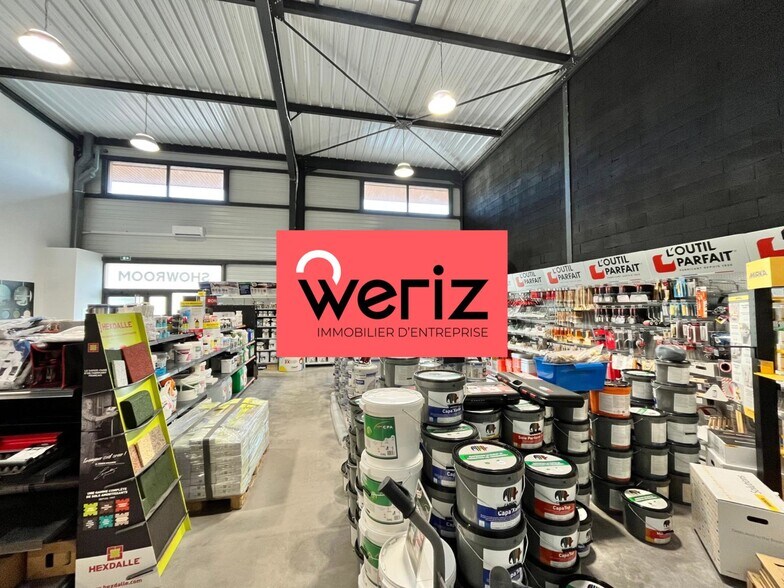 Industriel/Logistique dans Brignoles à louer - Photo de l’immeuble – Image 1 sur 4